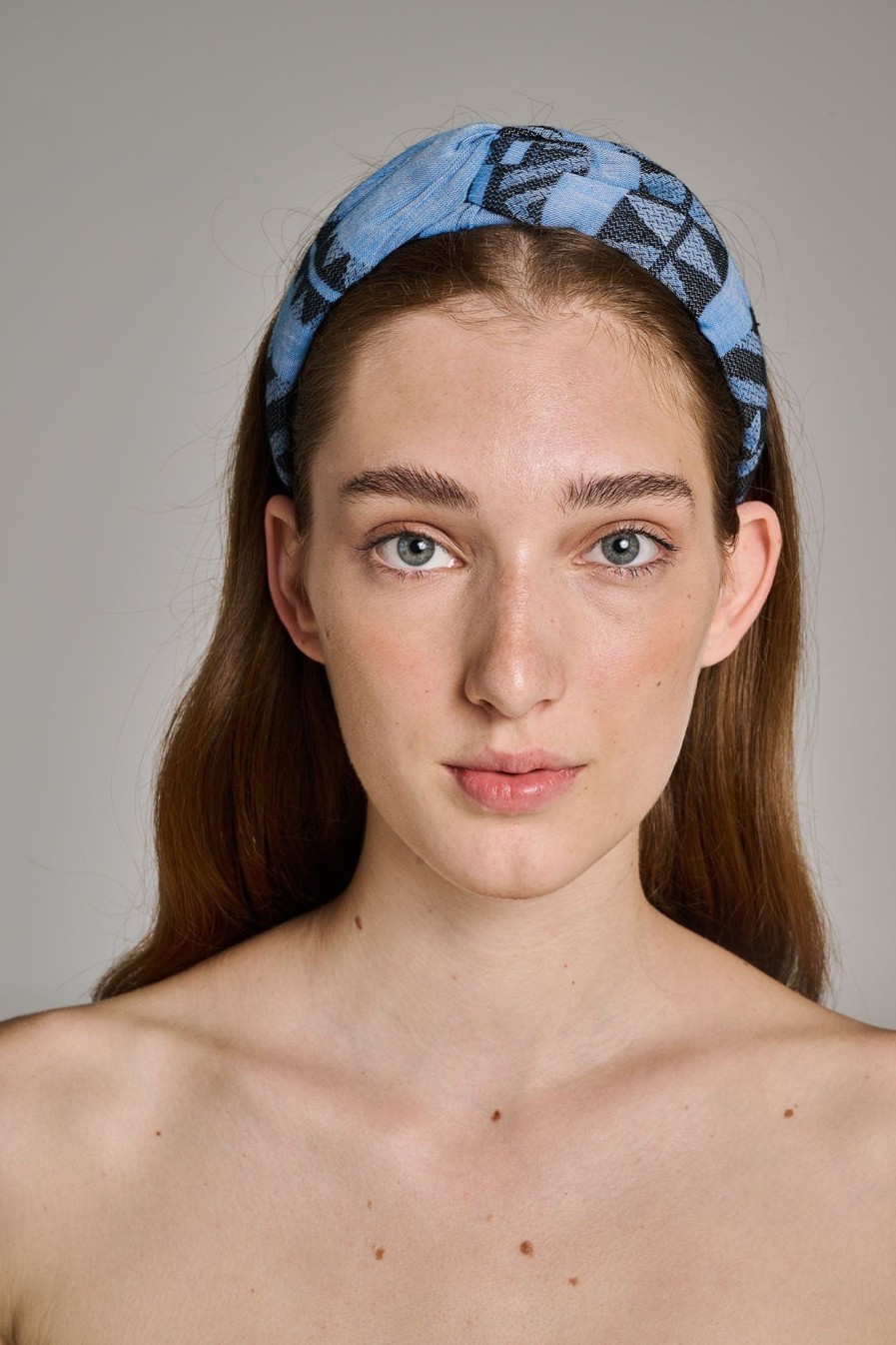 Devotion TWINS Twist Hairband-Black/Blue | Zubehor