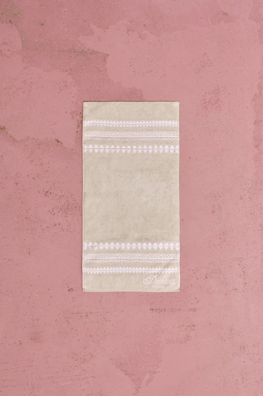 Devotion TWINS Bath Towel Small-Ecru/Offwhite | Handtucher